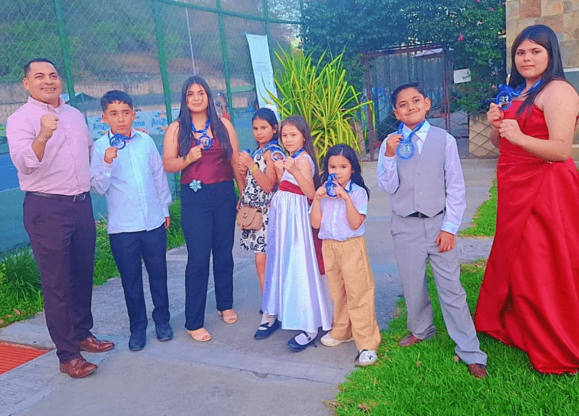 Dynamite Team School Karate, recibe reconocimiento especial