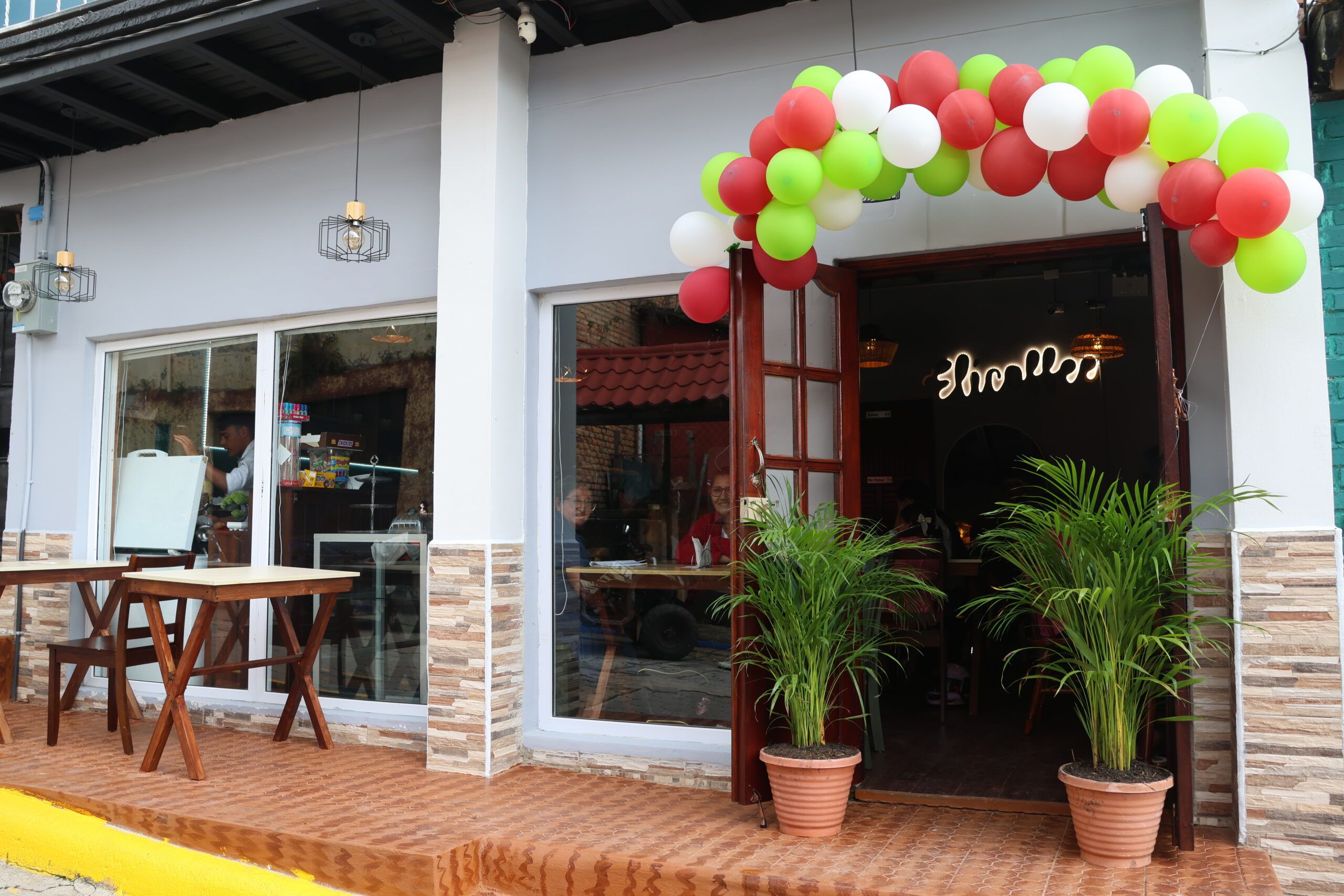 Eli Coffee abre sus puertas en Valle de Ángeles